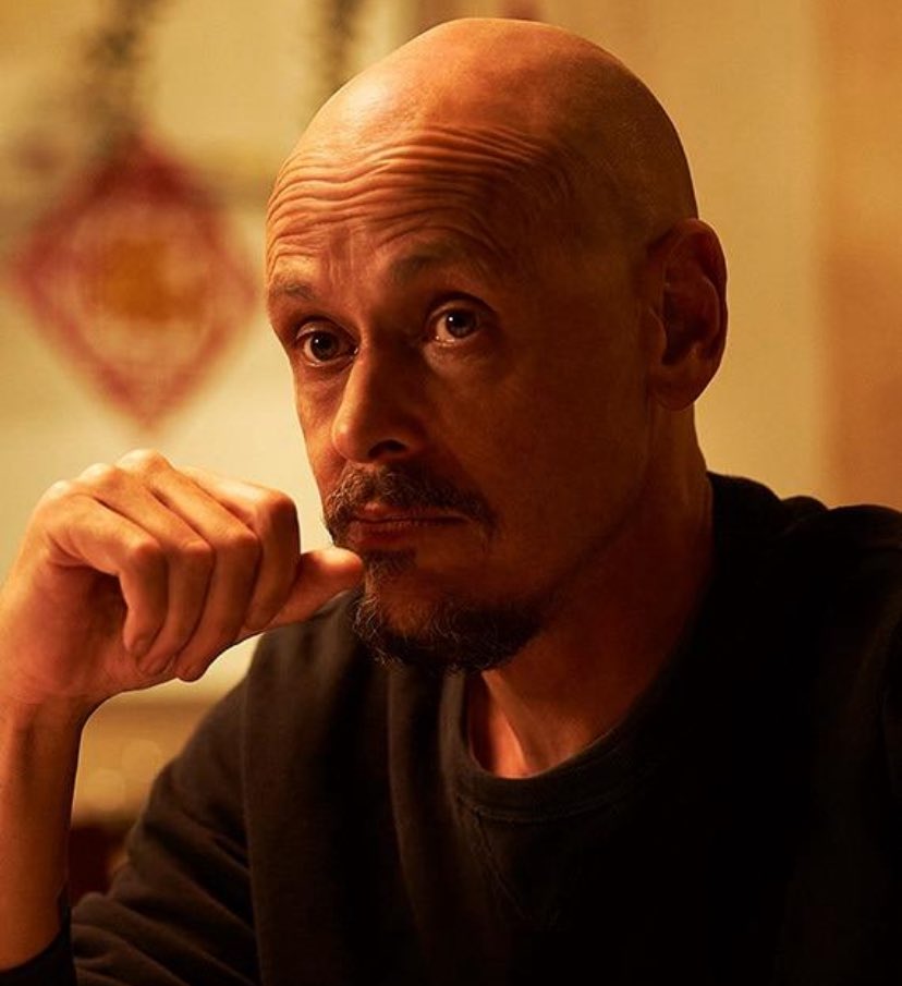llvx0i1's tweet photo. قصة مسلسل Mr inbetween عن قاتل مأجور في مدينة سيدني يحاول يوازن ما بين حياته كأب وبين حياته الاجرامية 

من 3 مواسم 
فيها 26 حلقة https://t.co/DZwkgb53nz