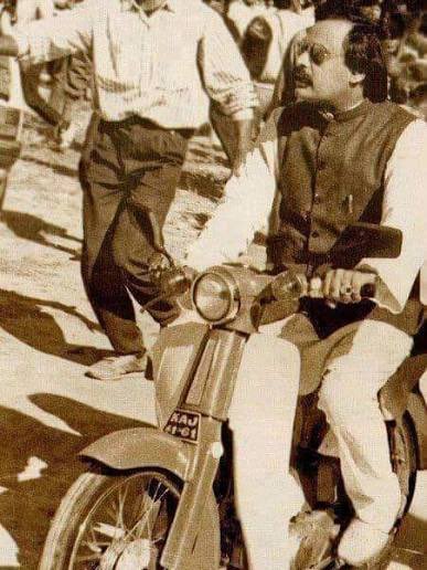 2642671BlochReg's tweet photo. آغاز محبت اے پی ایم ایس او 
#11JuneAltafHai https://t.co/QuMCAoNsiB