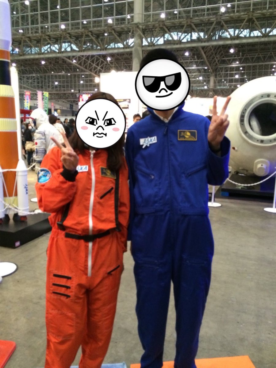 seko_porter's tweet photo. ついに最終回！😌
おそらく人生初コスプレはその昔、兄弟で撮った宇宙兄弟（JAXAのイベントブースで借りれたつなぎ着てるだけですが😂）
故郷がロケットで町おこししてからは頻繁にこの兄弟に会うようになりました
漫画は終わりますがヒビトとムッタ、これからもよろしくね🧑‍🚀👍 https://t.co/UbzWzLHzcA