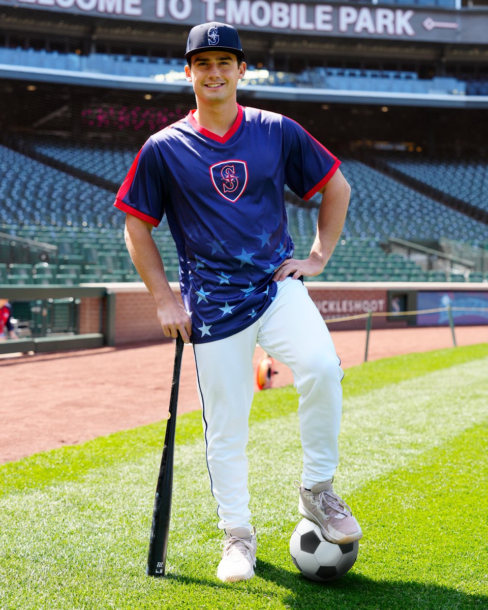 TMobilePark's tweet photo. Suit up and rep the Stars and Stripes this summer 🇺🇸⚽

>> https://t.co/Qv87dbEA3T << https://t.co/bjcn4Ao10y