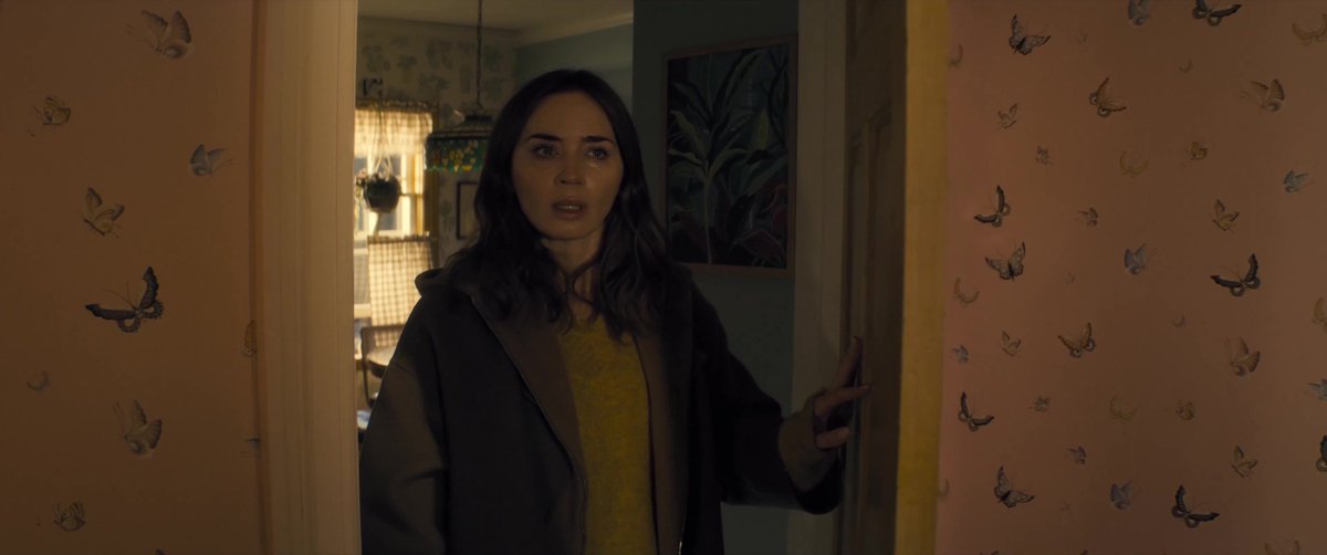 badpostblunt's tweet photo. “What Emily Blunt does here is on another level. She has the most difficult task of any performer in the film, and she nails it, routinely the most captivating part of any scene she's in.”

- Screen Rant gives #DisclosureDay ⭐️⭐️⭐️⭐️½ stars. https://t.co/7T5n2RzVXE