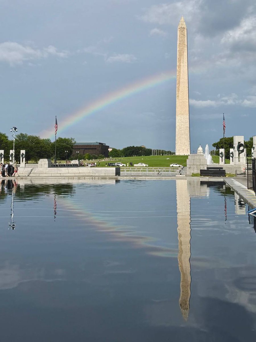 SingerRoyale's tweet photo. PHOTO: Rainbow reflection shines in Trump’s renovated Reflecting Pool

@insiderpaper https://t.co/h4KjGC6z5F
