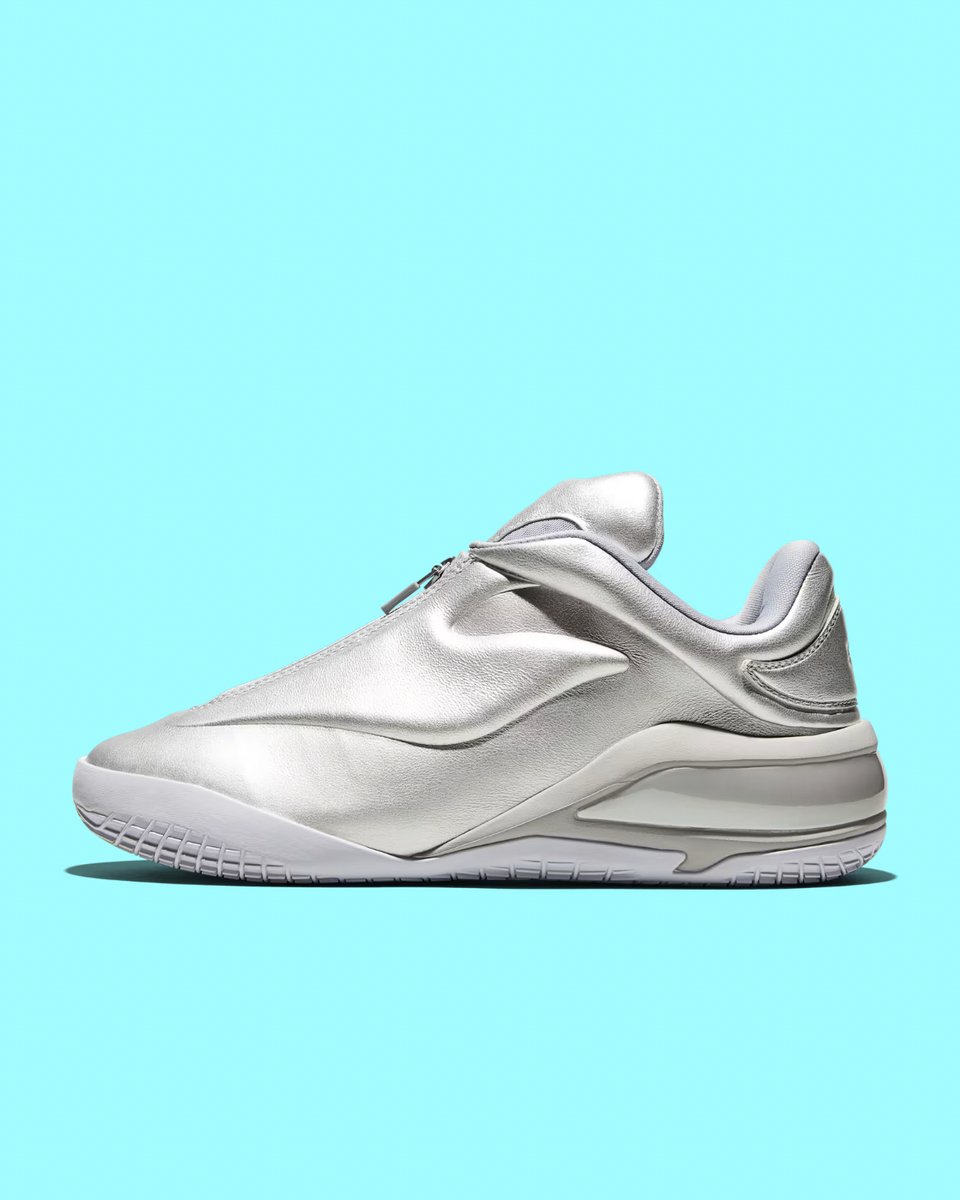 nikestore's tweet photo. Harmonizing comfort, containment, durability, and style.

The SHAI 001 Premium 'Steel'

Available at 10am ET 🇺🇸

https://t.co/HGuKbvH1CR https://t.co/Gxw7OdezRR
