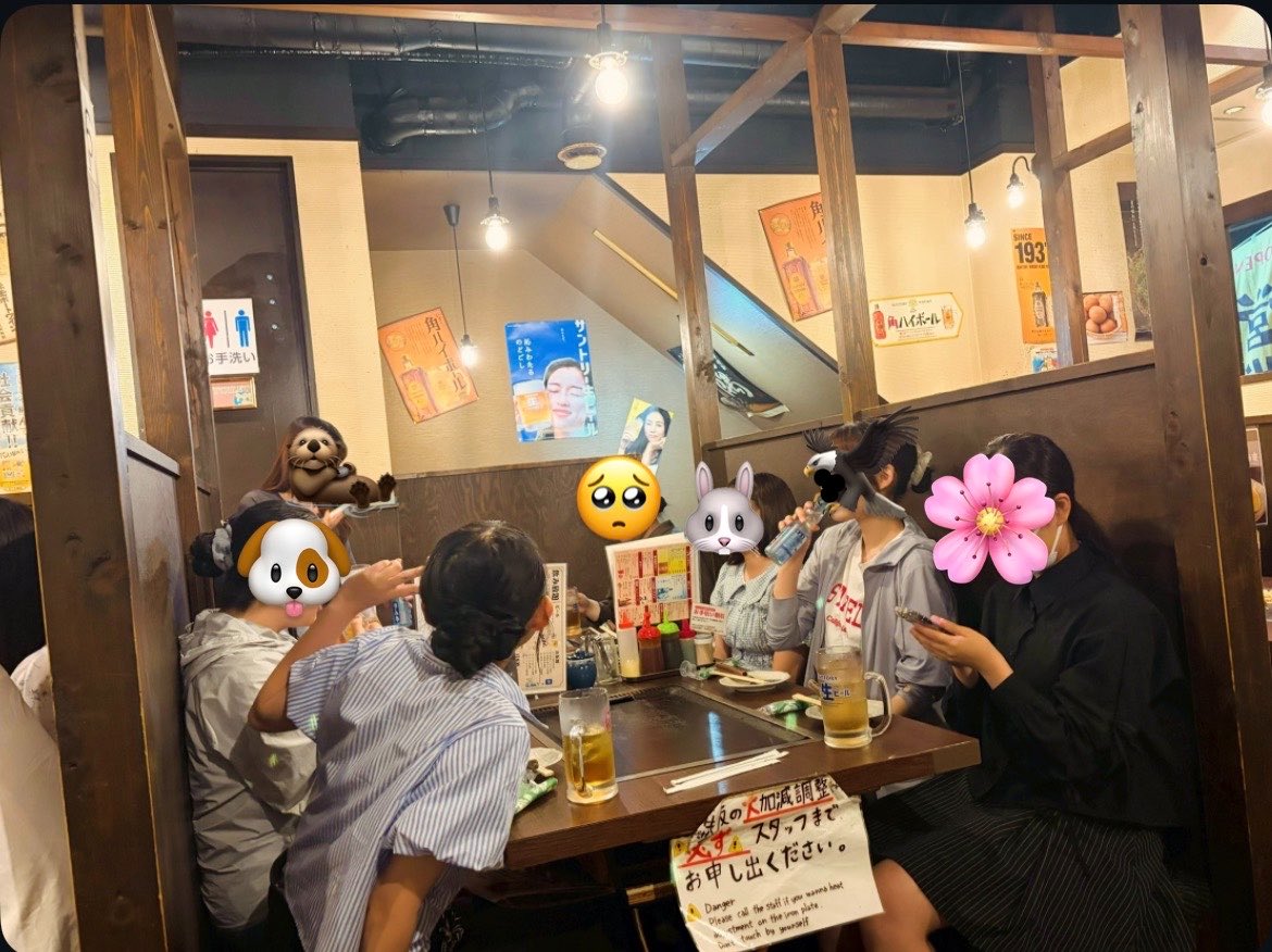 fusennori's tweet photo. 昨日はやっとのことで新歓パーティーを開催🎉🎉
みんなでお好み焼きを食べました

全員少食だということが分かりました👍
めちゃくちゃ美味しかったぞい https://t.co/MtSdIJZ3Zw