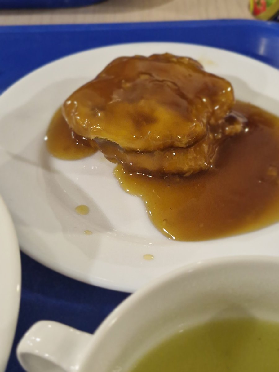 ANYVALPO's tweet photo. #lluvia #trabajo #colación.. hoy si estaba rico el postre. Almorzar es todo un lujo hoy x hoy. Yo y muchas mas,si no olmarzamos en el trabajo, no tendríamos nada para comerð https://t.co/ycDVpBmxTM