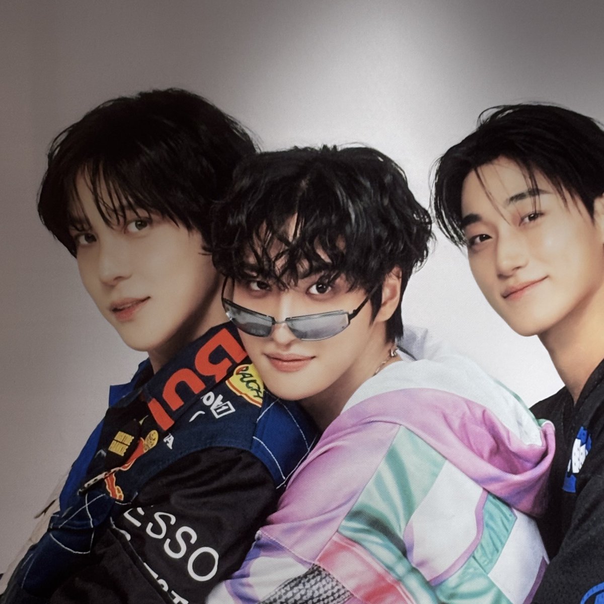 ___marstar_'s tweet photo. 🎨🖌️
#ATEEZ #ANITEEZ #ANITEEZ_IN_COLOR_IN_TOKYO https://t.co/Zj9eXN0pFq