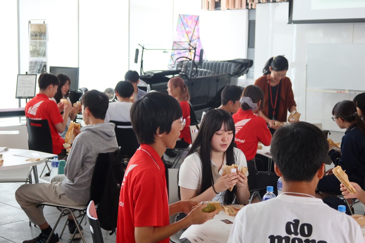 hus_plus_pro's tweet photo. 🐴🐴🐴🐴🐴🐴🐴🐴🐴
6月21日（日）
社会学×経済学の総合科学を学ぶ、
#地域創造学部 体験Dayを実施します！
🐴🐴🐴🐴🐴🐴🐴🐴🐴

テーマは、馬を使って木材を運び出す伝統技法「馬搬」
厚真町で活躍する「人」と「馬」がゲストとして登場✨

🐎＜来てください
🐎＜待ってます

https://t.co/CfzvJXbLoC https://t.co/416eamOZ7g