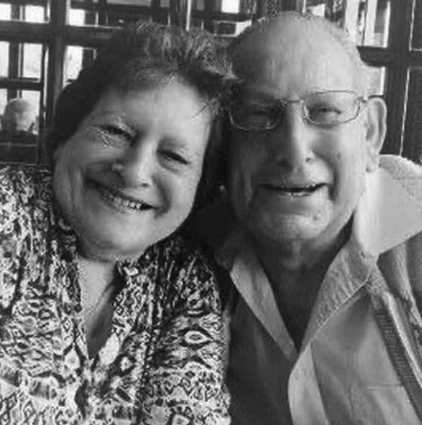 choquei's tweet photo. 🚨BRASIL: Casados há 67 anos, idosos morrem com poucas horas de diferença, em Minas Gerais. https://t.co/Gcq26SBdyH