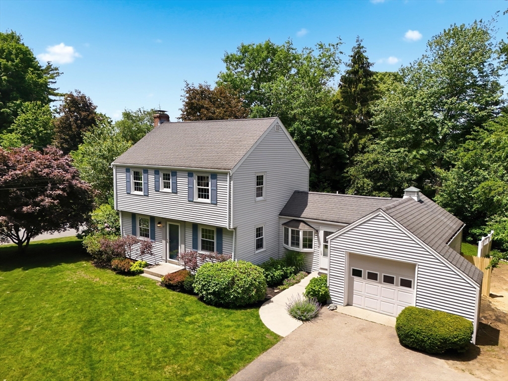 KathyForan's tweet photo. 🏡 NEW | 📍 57 Delmar Avenue, Framingham, MA 01701
💲 869,900 |  🛏  4 bed  🛁  2 bath  📐 2243 sq. ft.  | 0.27 acres

https://t.co/v6U0musIhD https://t.co/Ia9rvDzzDQ