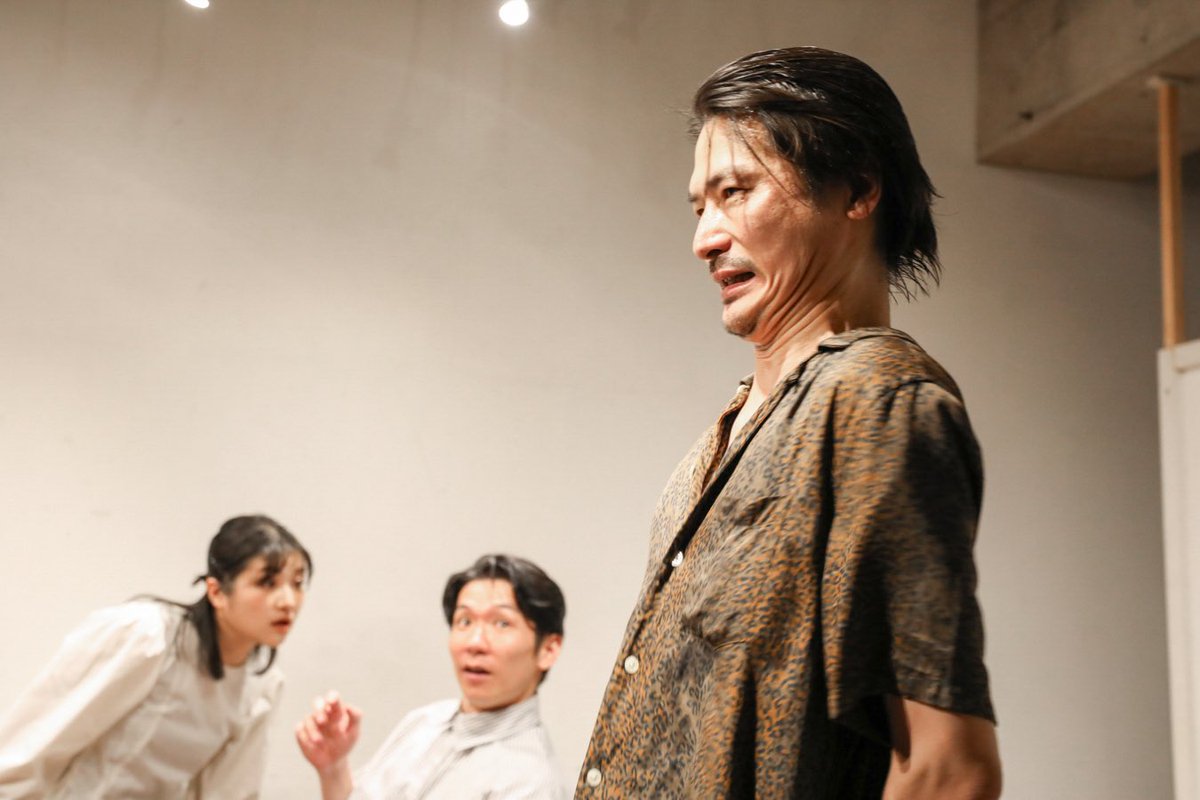 gekidan0136's tweet photo. #劇団0136 第2回公演
#小比類巻さん

連日たくさんのご来場ありがとうございます。

本日は14:00〜/19:00〜の2公演です。
(受付開始は開演時間の30分前)

※完売のため、当日券の販売はございませんのでご注意ください。

皆様のご来場心よりお待ちしております。 https://t.co/OL7ChGjrTZ