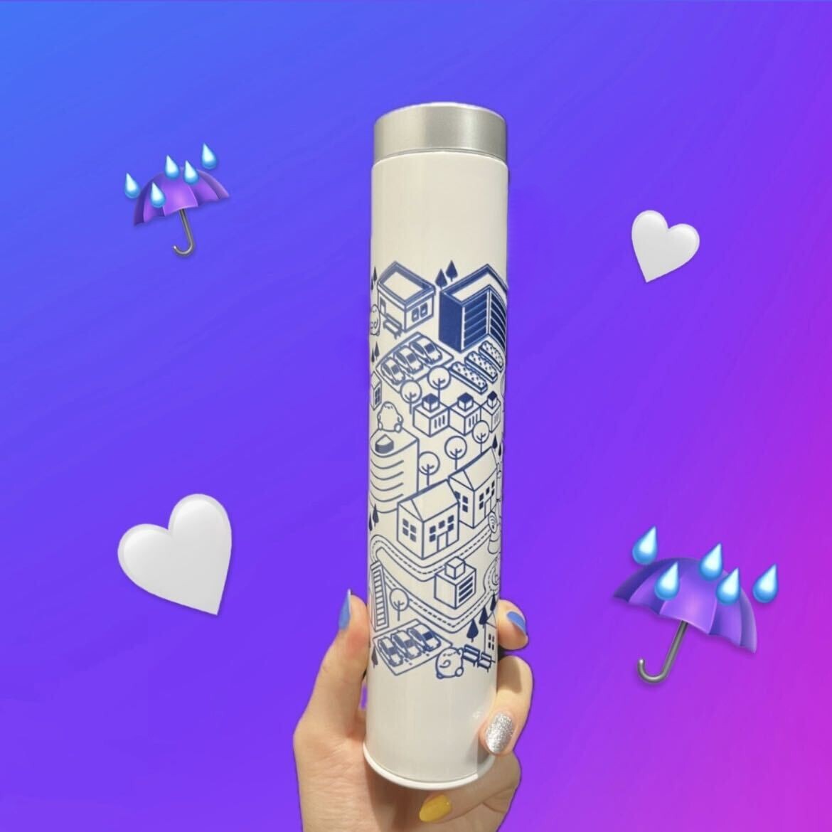 povo_official's tweet photo. ／
⏰6/15まで💨
フォロー＆リポストキャンペーン実施中🎁
＼

☔povoオリジナル折りたたみ傘☔
抽選で【20名様】にプレゼント✨

濡れた傘をボトルケースに収納できるから
バッグや服が濡れる心配なし◎

📝応募方法
① @povo_official  をフォロー
②引用元の投稿をリポスト
💬「 #povoと雨の日さんぽ 」をつけて
コメントor引用リポストで当選率アップ！

今だけのチャンス、お見逃しなく！