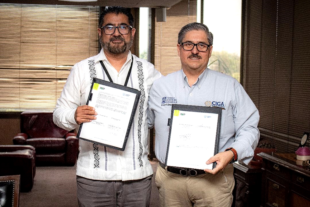 energiaadebate's tweet photo. Suman capacidades el @IMPetroleo  y la @UAdeC para desarrollo científico y tecnológico en materia energética y #litio, además de impulsar #talento altamente capacitado ⏬
#cooperacion #convenio #energia
https://t.co/NVnCG3cYT0 https://t.co/nlcOI5In4Z