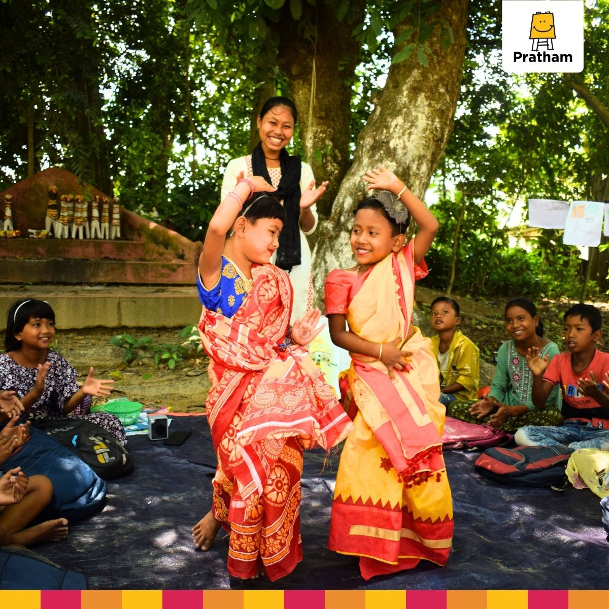 Pratham_India's tweet photo. Play is an integral part of Pratham's programs for children. Through games, songs, stories, and hands-on activities, children build foundational skills while forming friendships, finding confidence, and simply being children. #InternationalDayOfPlay #PlayBasedLearning https://t.co/KuTnojpABp