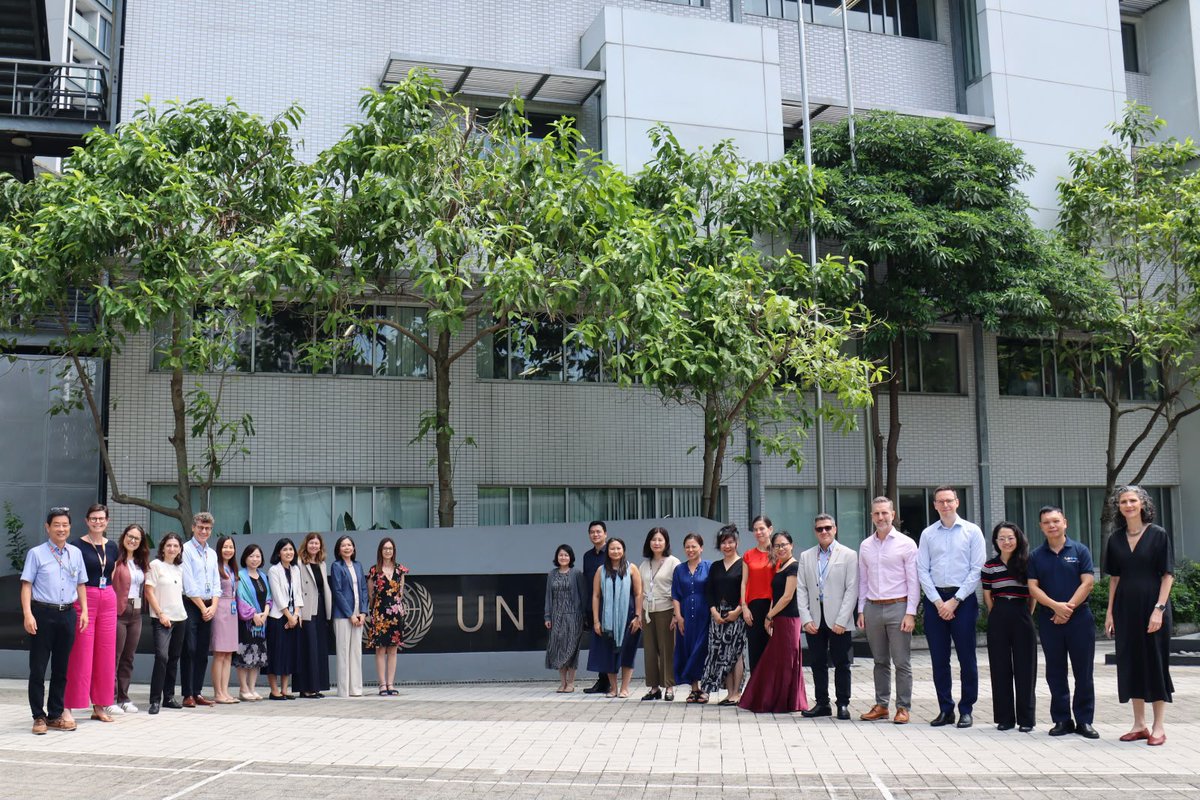 ongpinp's tweet photo. I just completed my first country mission to Viet Nam! And what a productive, illuminating, and fun visit. I had the opp to meet govt, community, and development partners. Great domestic investments have been made, yet work must push to close gaps in the pursuit of ending AIDS https://t.co/XCzQ8feNnY