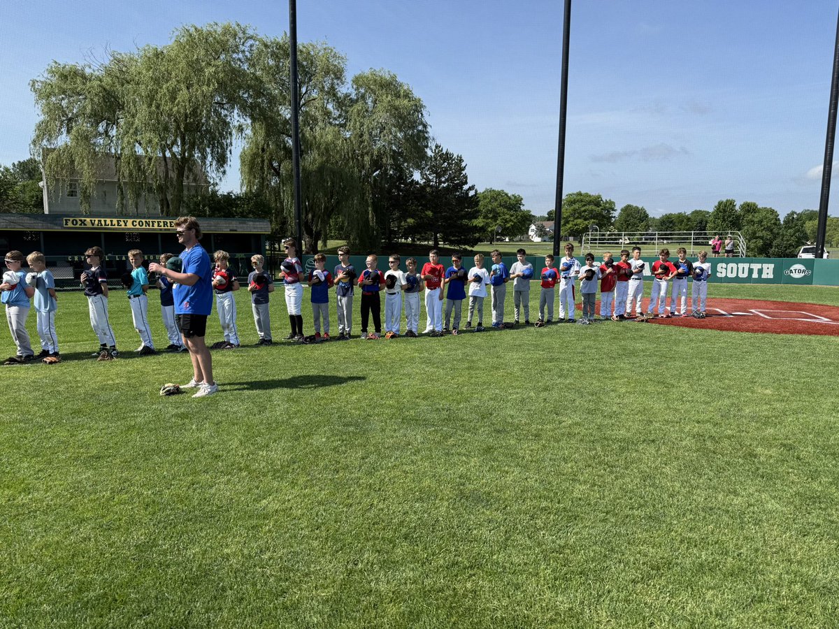 CLSBaseball's tweet photo. USA Theme 🇺🇸 today at camp. Taught our campers how to properly lineup before the National Anthem!  Beautiful day today. Coach Peltz worked with catchers, HR Derby, Pachla &amp; Silvius on hand to work pitching, CA teaching secrets to bunting, &amp;  Gator 2-base with Sully &amp; Skwarek! https://t.co/hJ1vFlMFee