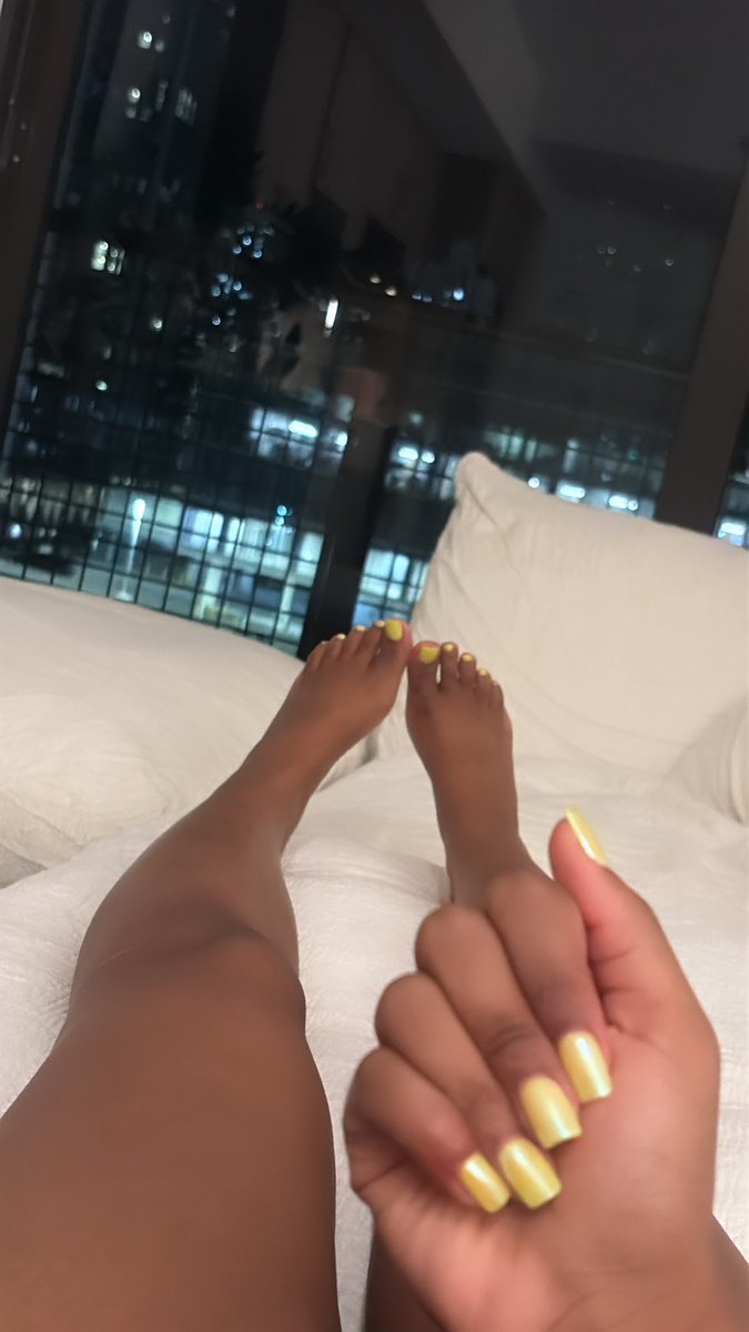 wwwshhhhh's tweet photo. 🌻 https://t.co/vzOduzbYK1