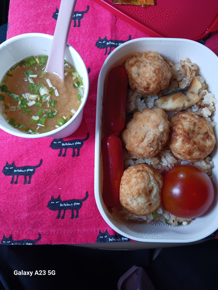 Autmn_Moon's tweet photo. 今日のお昼ŧ‹”ŧ‹”( ‘ч’ )ŧ‹”ŧ‹” https://t.co/B5HSk30Cxs