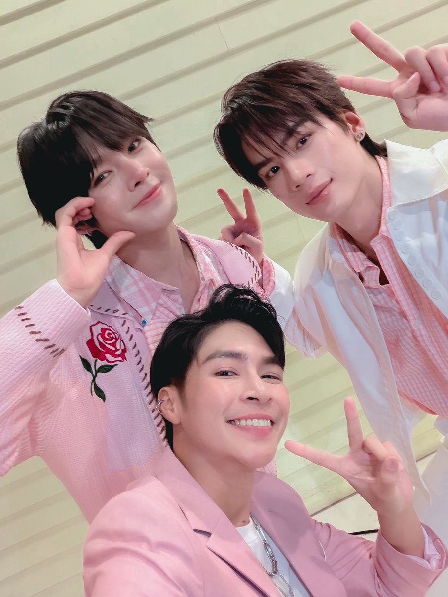 pxxcard's tweet photo. ให้มันเป็นสีขมพู❤️❤️ #GigiGrandixNorthOtto @JAONORTHiom @ottoottoo_
#nothotto #mcpxxcard https://t.co/gLw97ou78e