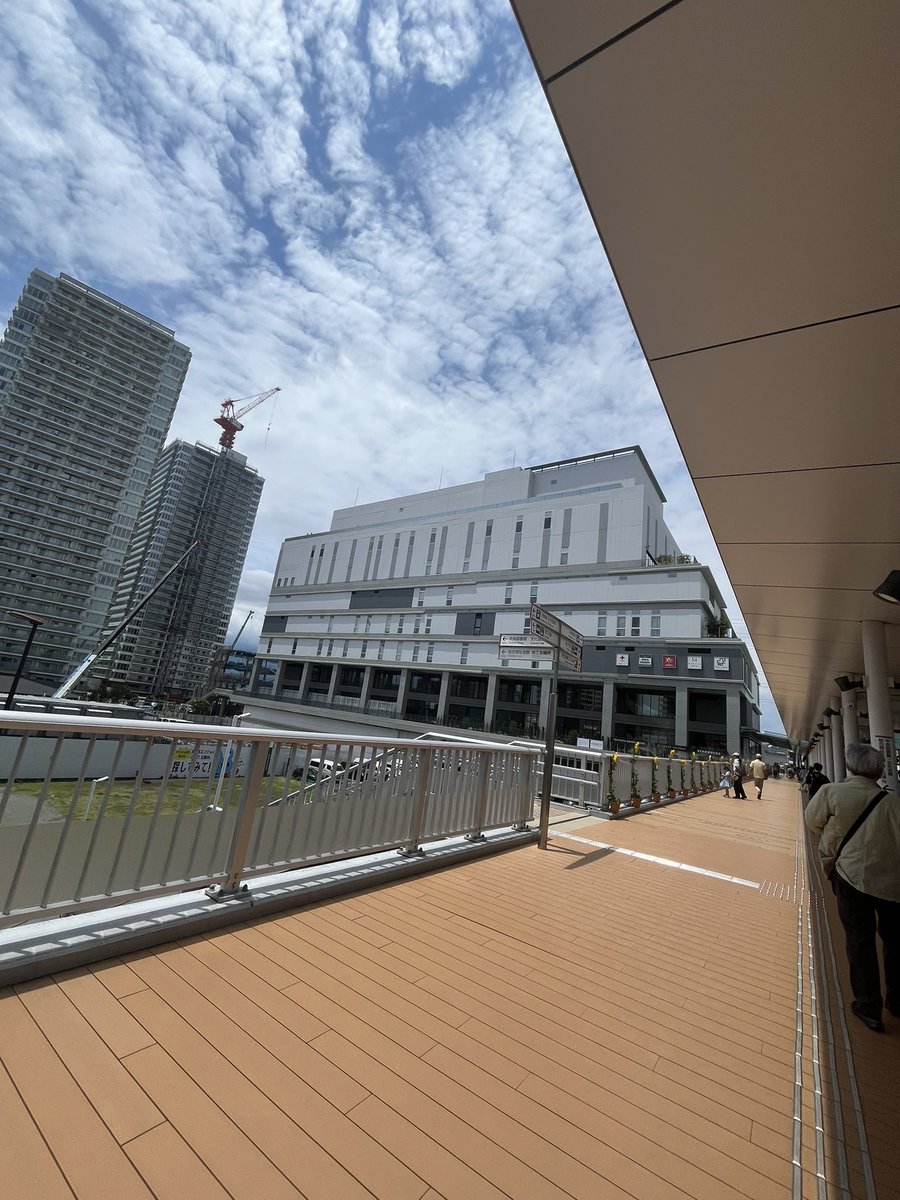 yasEVO's tweet photo. 海老名市の業務完了✅
次はよっこっはっま！
電車で40分ーー
からの昼ご飯でも食べるかな
#海老名市 https://t.co/nyfcqz36Yf