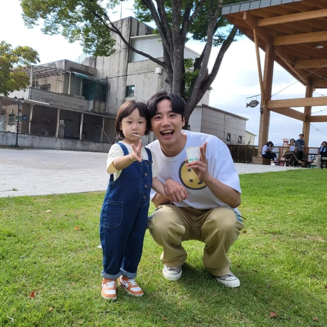 jun0_0jun0_0's tweet photo. 아기랑 아기 https://t.co/YXuGgJaXYN