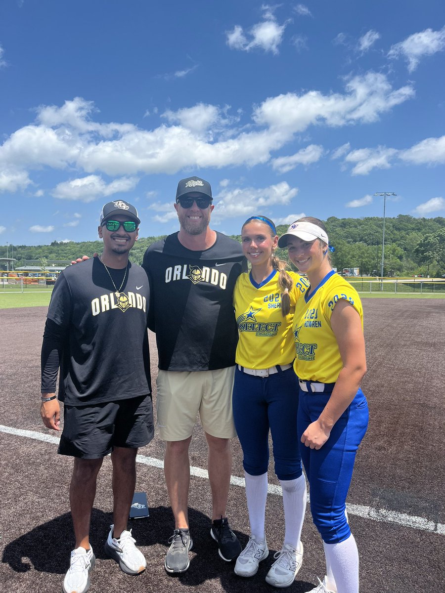 HSherry12's tweet photo. Had a great day at the @DDSBandEvents Connect Camp!! Thank you to all the coaches who made it a great day! I appreciate the feedback and hope to see you all at some games!! 

@2k10Select @cnote1616 @ejonesrockchalk @noahbsanders @cbernabe7 @mysha_sataraka @Coach_Inouye @CarylDrohan @TonySmithNUSB @Coach_Alameda @FSU_CoachWilson @TCam_FSUSB @CoachJordanFAU