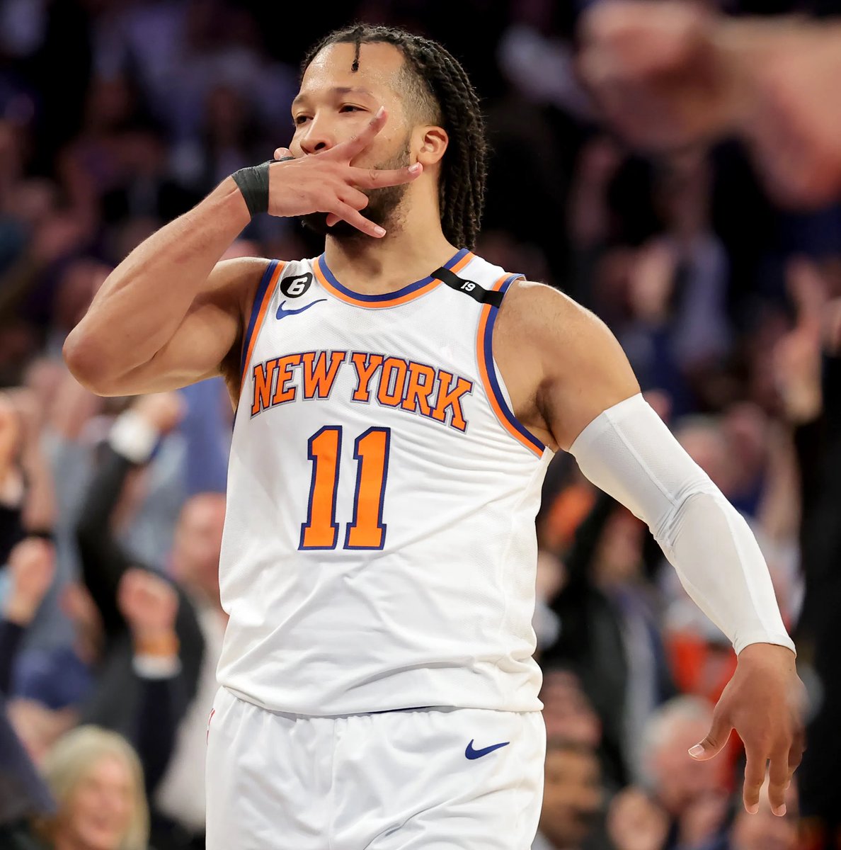 UnderscoreDeyon's tweet photo. Jalen Brunson when I have US currency on him https://t.co/FOfwapx0kl