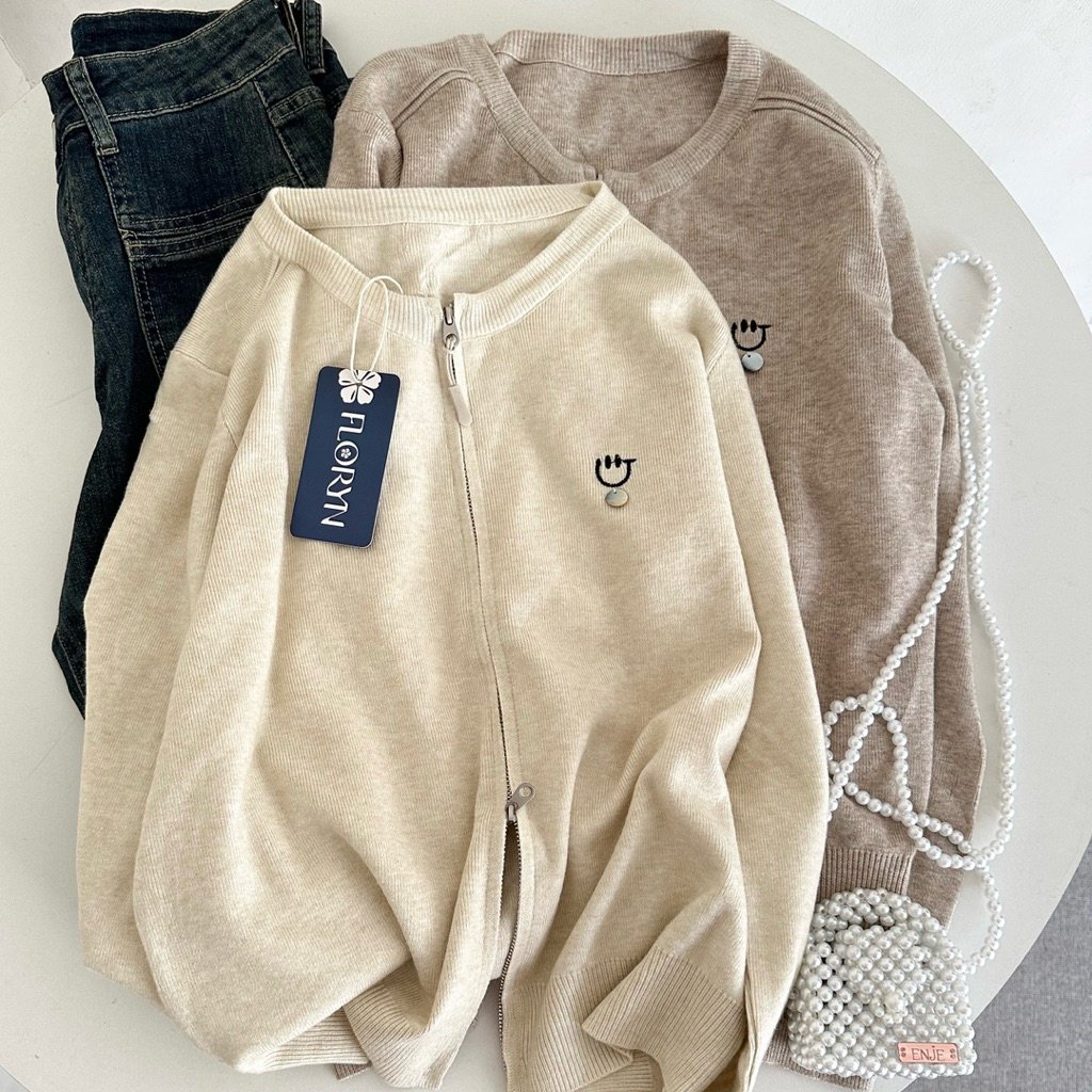 ghisa__'s tweet photo. KENAPA HARUS PUNYA CARDIGAN WARNA NETRAL?

Karena cocok dipaduin sama hampir semua bawahan jadi bakal sering kepake🫶 https://t.co/GHoVZqzbI4