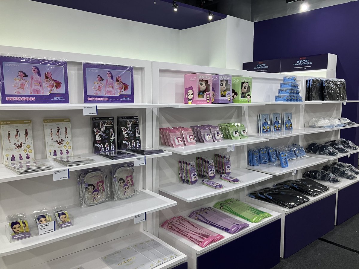 medomkpopmerch's tweet photo. Get ready ✨

KPop Demon Hunters One Year Anniversary POP-UP IN JAKARTA

Reservation dapat diakses dilink berikut: https://t.co/0Cmec2e5Cb…

📅 2026.06.11 - 2026.06.30
⏰ 10:00 - 22:00 (WIB)
📍 Central Park 2, 3rd Floor

#KPopDemonHunters #케이팝데몬헌터스 #케데헌 #케데헌팝업 https://t.co/uUeHh8K95b
