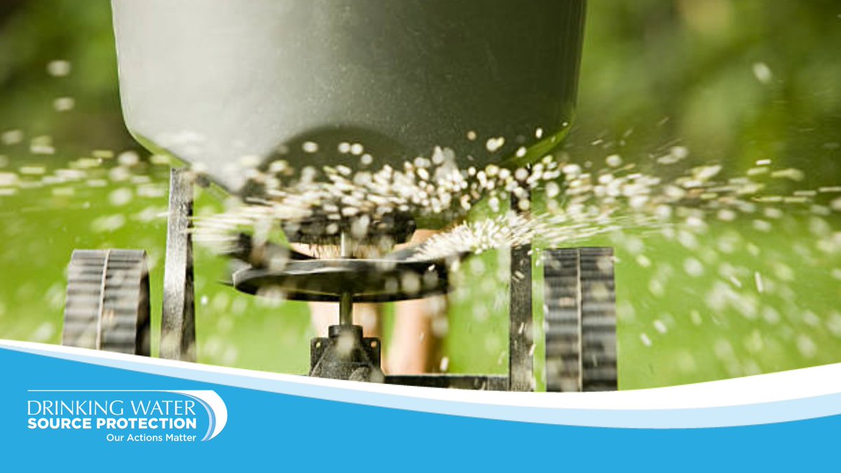 grandriverca's tweet photo. DYK that lawn fertilizers often go with the flow and can contaminate drinking water sources? Try natural alternatives like mulched leaves and aeration to keep your lawn green and healthy. For more tips: https://t.co/R3MJJkZVtn
#SourceWaterON #DrinkingWaterSources #WaterWednesdays https://t.co/WI79P4u0uT