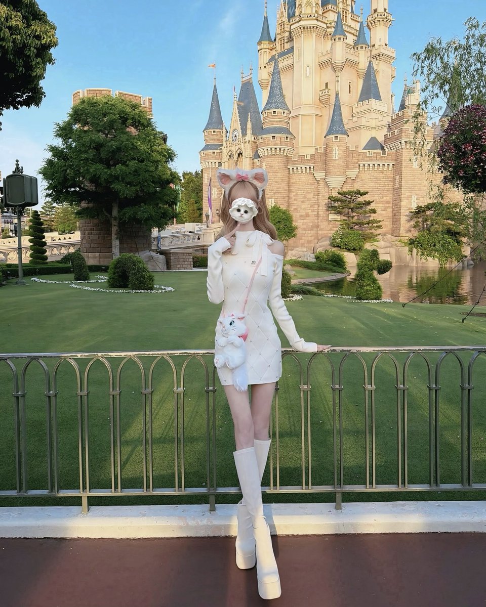erinyan_sub's tweet photo. マリーちゃん双子ディズニー🎀🤍
かわいすぎて大優勝ㅠ ̫ㅠ♡ https://t.co/4Z0zvfzOmf