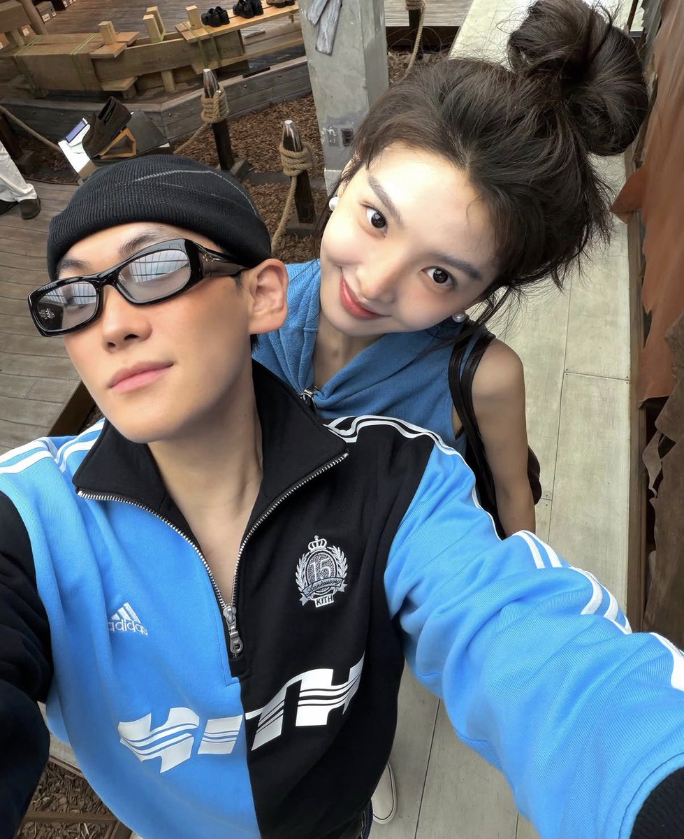 bitchesallwin's tweet photo. 너네 한국 관련 뭐 프로젝트 진행중이야? 알았으니까 담에 나 불러죠 https://t.co/Ub163f2GZh