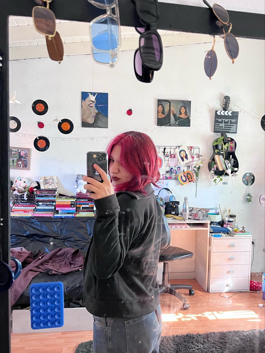 bloom 🫐 tweet media
