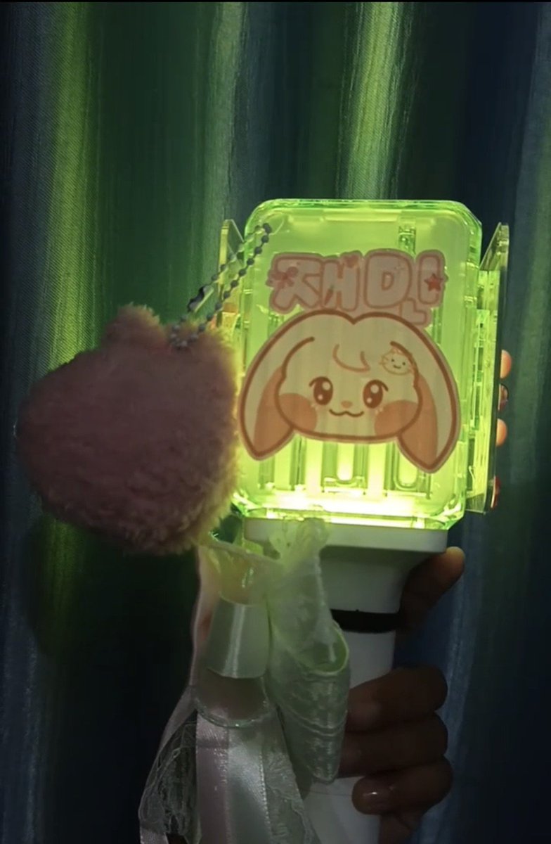 strawbiraaa's tweet photo. WTR (Want to Rental) Lighstick Dream Ver 2‼️
jnjm fanmeet in jakarta (DUALITY)
150k (incl deco✅) no incl ganci doll
yg mau lsng dm aja yaa

wts wtt wtr https://t.co/jh0sVgV026