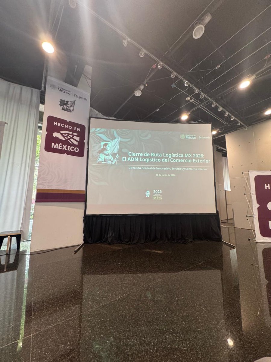 drgtajonar's tweet photo. Diseñar rutas eficientes transforma la realidad de los #NegociosGlobales 🌍 

Un orgullo haber participado en el desarrollo de este exitoso programa de #Logística y capacitación junto a @lic_aguadohdez 

Los resultados de esta iniciativa en #ComercioExterior hablan por sí mismos https://t.co/y4tvF8dpV1