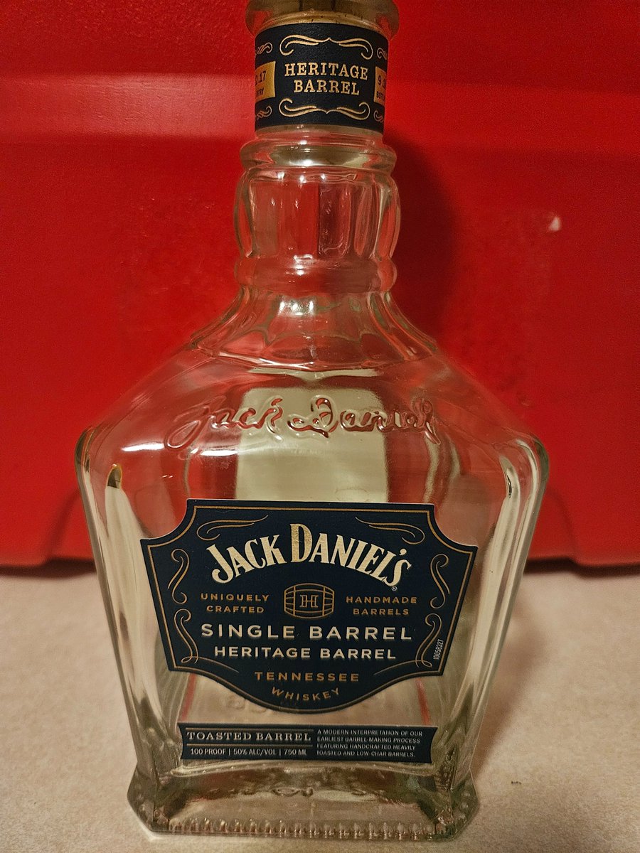 WillOAyers's tweet photo. What an amazing shelf bottle by @JackDaniels_US . Jack Daniel shelf product is soo untouchable from this now, too both the Bourbon/Rye Barrel Proof!! #Bourbon #Bottlekill #lastpour https://t.co/yrHU0tEhS7