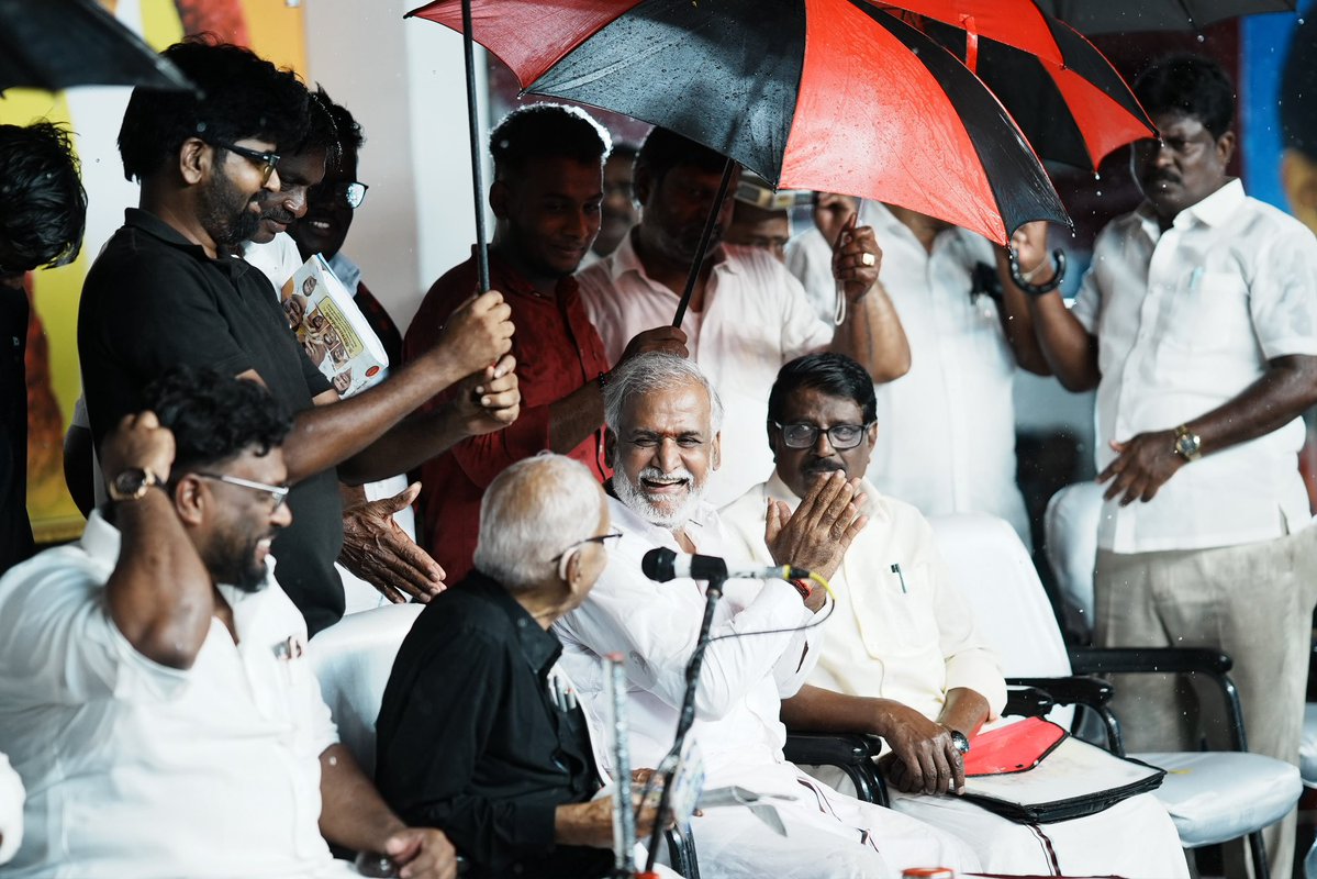 PKSekarbabu's tweet photo. புத்தெழுச்சி–9

முத்தமிழறிஞர் கலைஞர் அவர்களின் 103வது பிறந்தநாளை முன்னிட்டு, வில்லிவாக்கம் மேற்கு பகுதி கழகம் சார்பில் நடைபெற்ற மாபெரும் புகழரங்கத்தில் ஆசிரியர் கி.வீரமணி அவர்கள் , திரு. சபாபதி மோகன், வழக்கறிஞர் அலீம் அல்புஹாரி ஆகியோர் பங்கேற்று வாழ்த்துரை வழங்கினர். https://t.co/EOZL2y160z