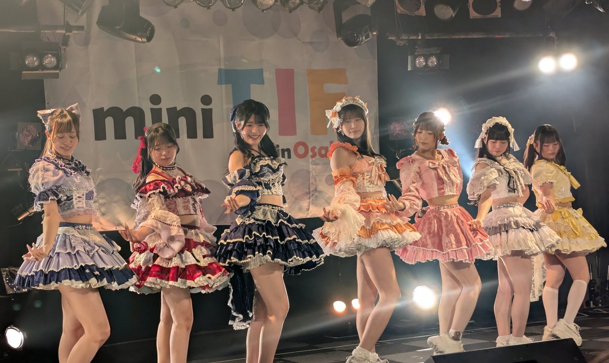 MailPecopon's tweet photo. #ワッくる
木曜定期1部セトリ
SE
Summer
Love
リボルダー
MC
神風
ミラクル
どーなっつ
andmc https://t.co/guFshX1N3r