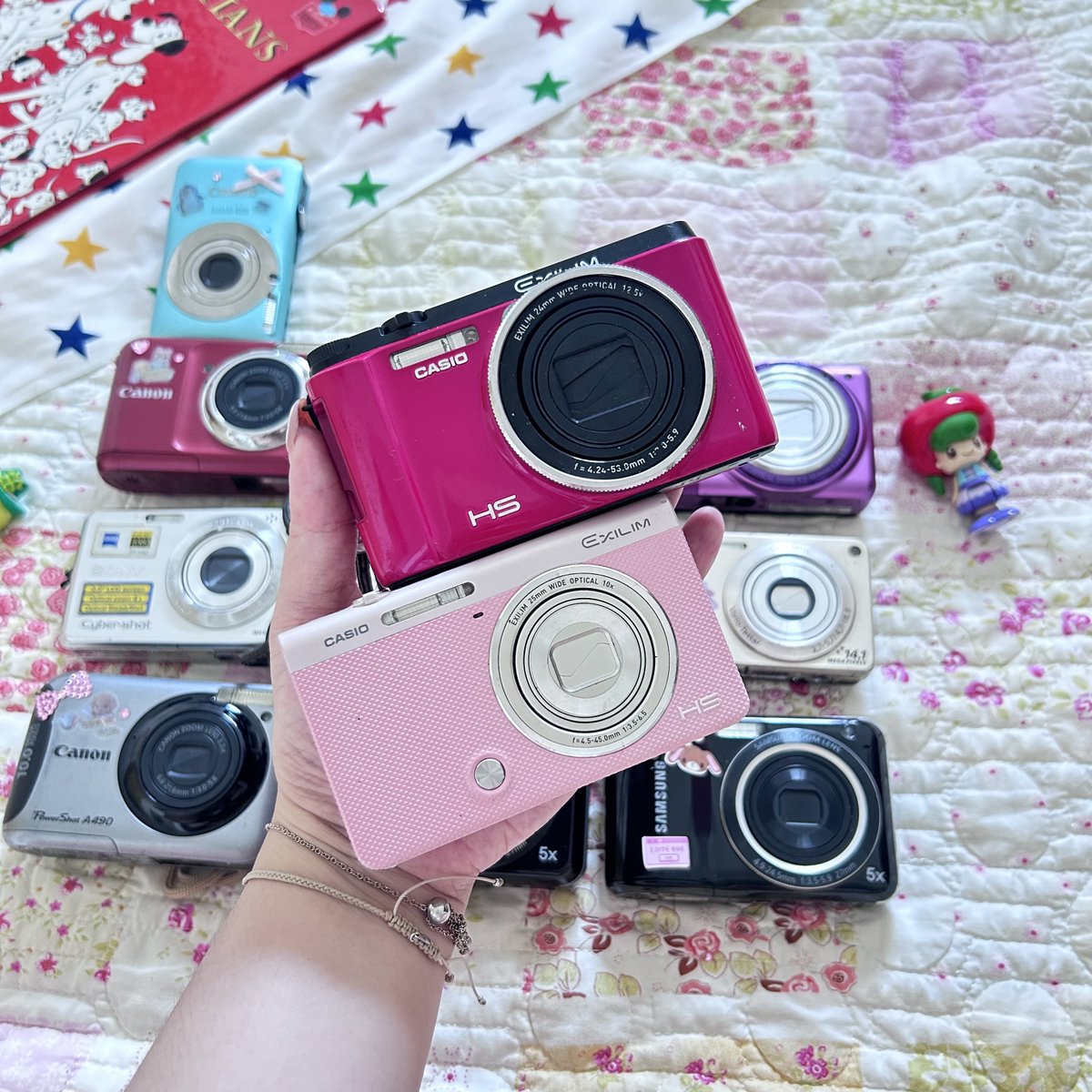 _ggoodgirll_'s tweet photo. รี+ปักลด100บาท🌀 today 19:00 ka ราคาเบาหวิวมากก รุ่นฮิตราคาน่ารักน้า🤓

#กล้องดิจิตอลมือสอง #กล้องดิจิตอล #กล้องดิจิตอลเก่า https://t.co/ruHQU0m35U