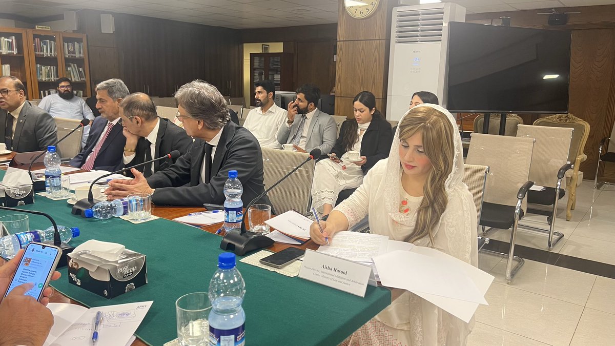 IPRI_Pak tweet picture
