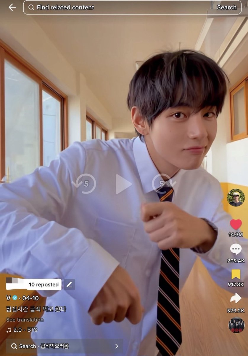 1995123othv's tweet photo. @taehyungholic_ the dc has 14.3m likes mind you 
it will hit 18m this year if it isn’t restricted 
this pissed me off so bad ngl https://t.co/bFULafmebb