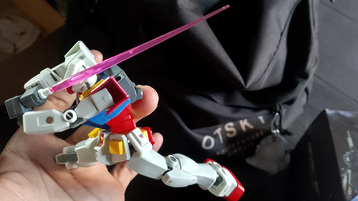 Miji_oj's tweet photo. #ガンダム 
#ガンプラ 
#ワンハンドブンドド 
#Gundam

EG RX-78 https://t.co/NFo45J9quB