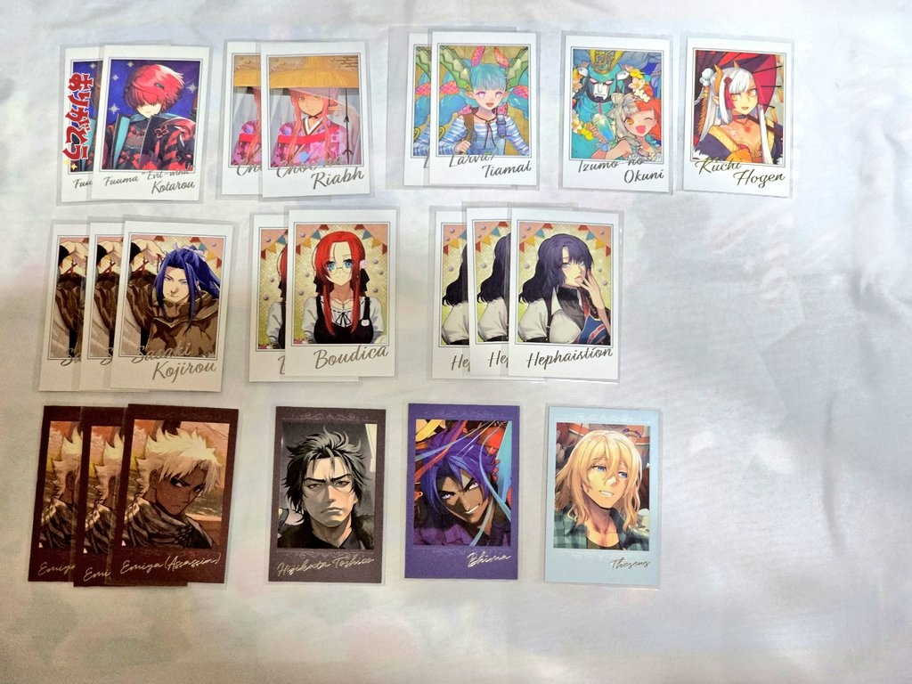 chomo_00's tweet photo. 【交換】
FGO ポートレイト

[譲]
画像1～5

[求]
ブロマイド:☆近藤勇＞ティーチ&amp;バーソロミュー＞カーミラ&amp;メディア
ポトレ:☆ヴラド三世＞ブリュンヒルデ、マリー＞メディア、ラヴィニア
同異種:画像6

郵送or固定手渡し
↓ https://t.co/qW6nDQoRSr