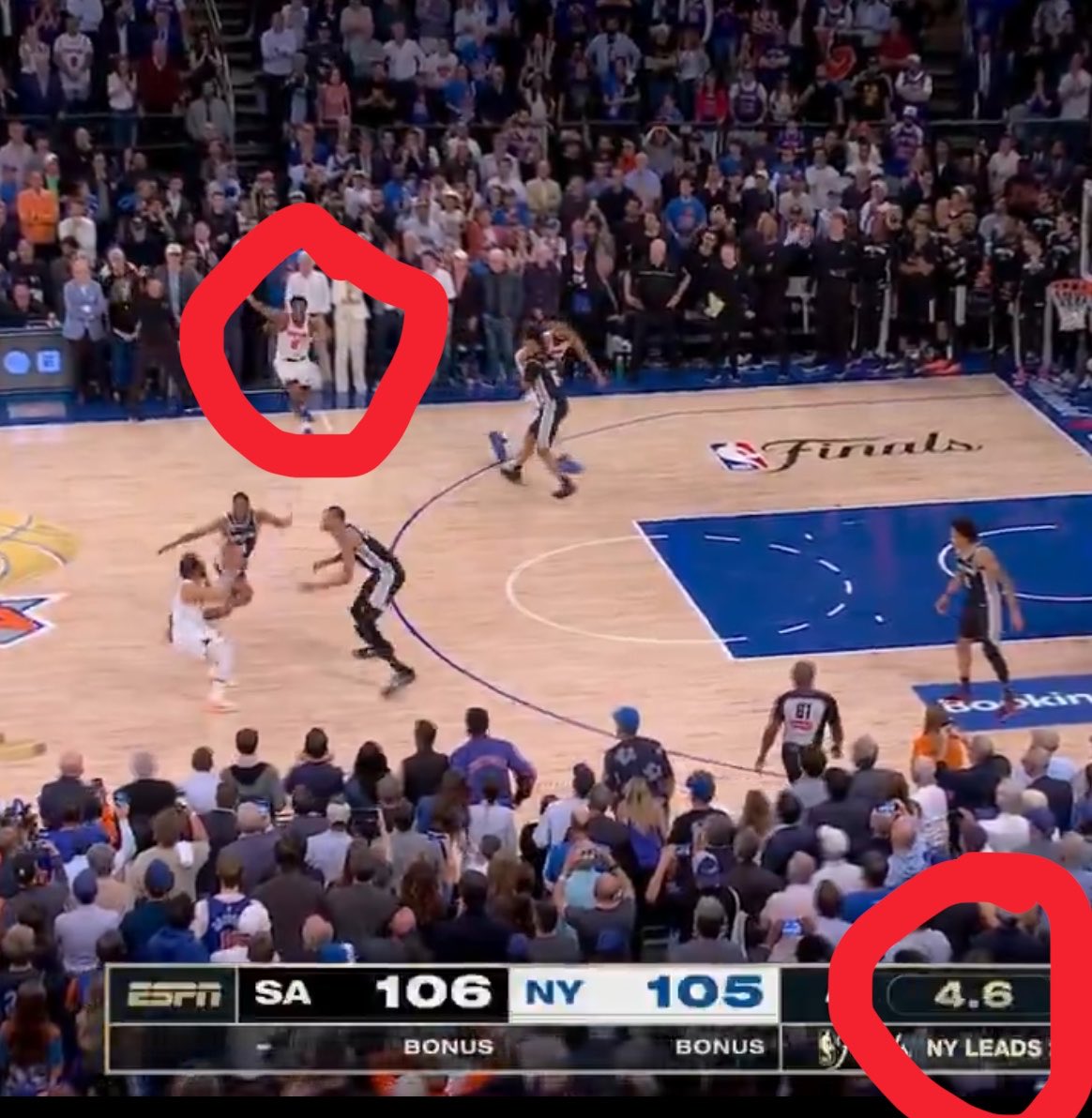 hoifob21's tweet photo. @KyleWillson @TheHoopCentral @ohnohedidnt24 Fox left OG wide open with 4.6 sec left. Brunson could have kicked it to him for the game winner. Instead OG slid in for a tip game winner. https://t.co/E1rog69p4z