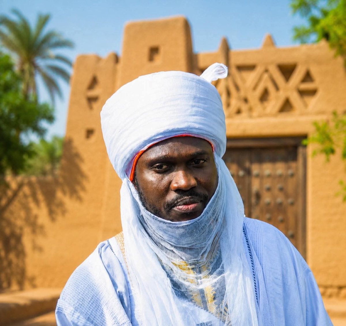 EleluAyoola's tweet photo. 10 Things You Need to Know About the New Chief Imam of Ilorin

1. He is Sheikh Muhammad Bashir Dasuki Imam Fulani, recently appointed as the new Chief Imam of Ilorin Emirate by the Emir of Ilorin, Ibrahim Sulu-Gambari.

2. He emerged successful after a rigorous selection process, defeating other qualified scholars who contested for the revered position.

3. He is 42 years old, making him one of the younger spiritual leaders to occupy the prestigious office.

4. He comes from a respected lineage of Islamic scholars, being a grandson of the 8th Chief Imam of Ilorin, Sheikh Ibrahim Dasuki Imam Fulani Agaka.

5. He is also closely related to the 10th Chief Imam of Ilorin, Sheikh Maliki bn Dasuki Agaka.

6. Before his appointment, he founded Darul Bisharah Arabic and Islamic Studies in Airport, Egbejila, Ilorin.

7. He served as the Imam of Afsat Oloriegbe Memorial Mosque, Oko Olowo, where he led daily prayers and Jumu'ah services.

8. He is a familiar voice on Radio Kwara, presenting the Al-Bisharah Islamic Foundation programme during Ramadan.

9. He is an educator and Islamic scholar, teaching at Darul Kitab College of Arabic and Islamic Studies, Gaa Akanbi, Ilorin.

10. He holds academic qualifications from renowned institutions, including Al-Azhar University, where he obtained a Bachelor's degree in Islamic Shari'ah, and Al-Hikmah University, where he is pursuing a Master's degree in Islamic Studies.