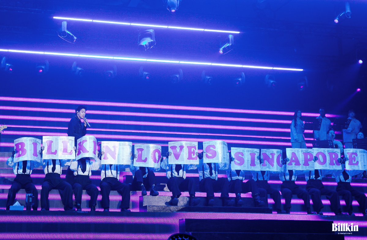 Billkin_Ent's tweet photo. One last look back at a night we’ll never forget. ✨

Thank you, Singapore, for filling the night with your love, your voices, and your energy. Every moment shared on the ‘FEELQUENCY TOUR’ has become a memory we’ll carry with us for a long time.

We’ll hold onto these memories until the next time we meet. 🧡

#BILLKIN_FEELQUENCY_TOUR_IN_SINGAPORE
#BILLKIN_FEELQUENCY_TOUR
#Bbillkin