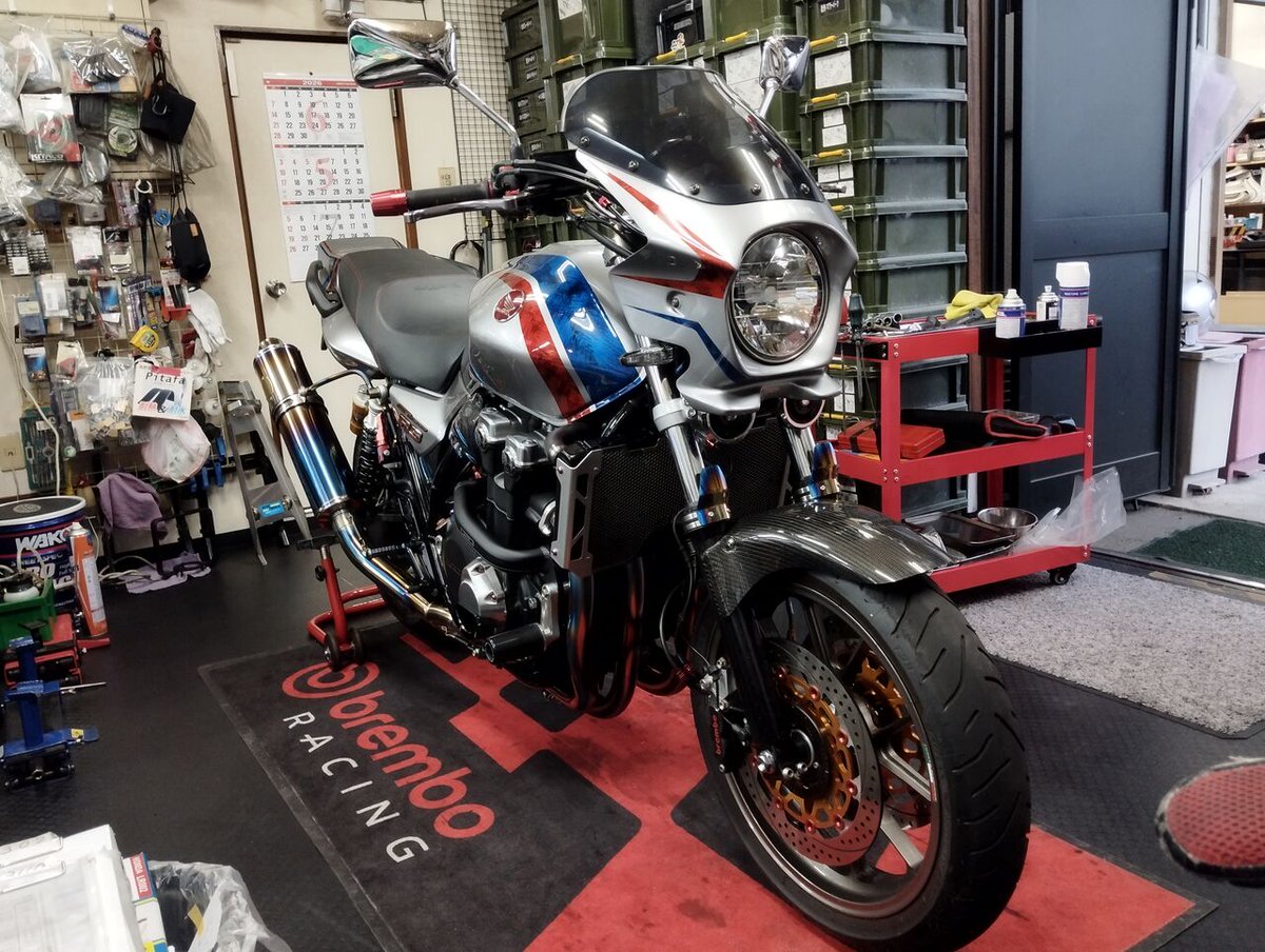 as_aoyama_sc54's tweet photo. ブログ✨CBカスタム「オリジナルトップブリッジ他」編✨
https://t.co/Yvx6LpQitM
#CB1300SB #CB1300スーパーボルドール #CB1300 #SC54 #CB1300SF #CB1300スーパーフォア #HONDA #本田技研工業 #ホンダ #バイク #バイクライフ #バイクのある生活 #バイクのある風景 #TOT https://t.co/kSGlXjg2Ju