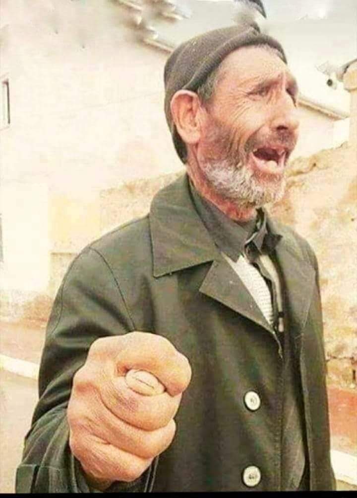 cdemirbas93's tweet photo. @mayrukcouture #Nahizm sokakta... https://t.co/JgQHUX7X09