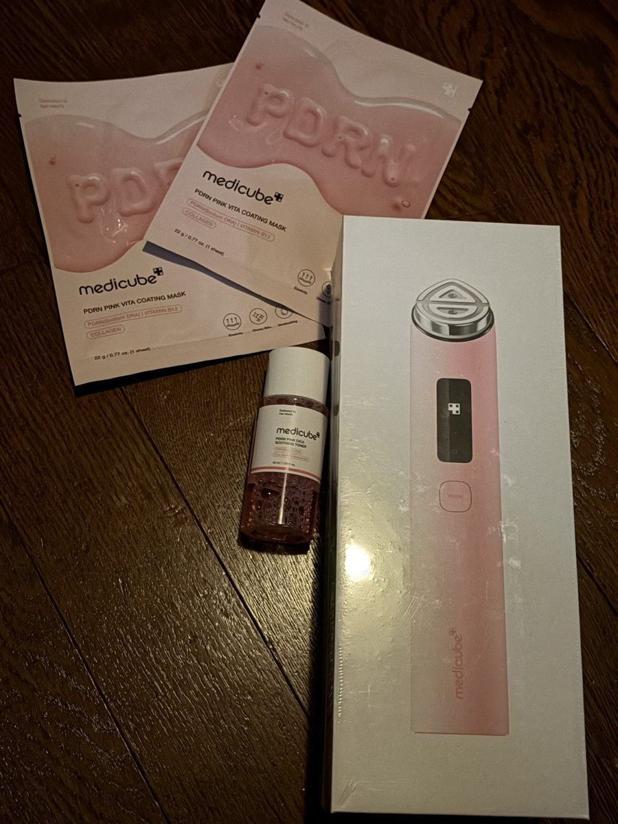 誕生日プレゼントで美顔器いただきました〜🥰💓💓 はあ〜念願の美顔器