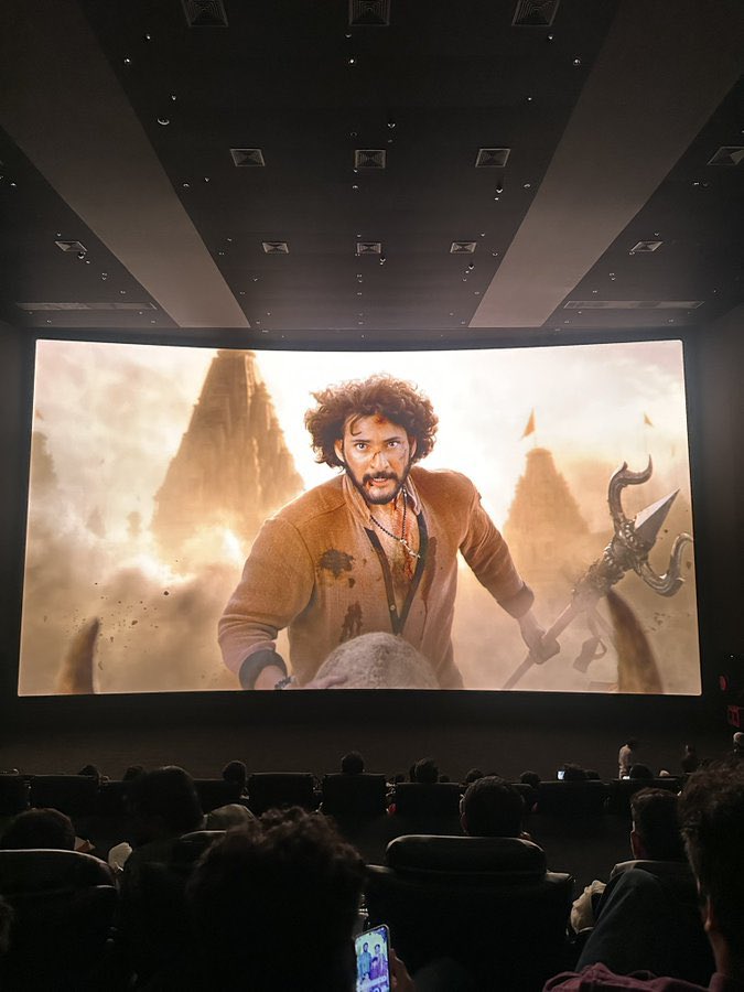 Cinemaa_Talkie's tweet photo. 300 Days to go for #Varanasi 🔥
కేవలం కౌంట్‌డౌన్ కాదు… ఇండస్ట్రీ మొత్తం షేక్ అయ్యే సంచలనానికి ప్రారంభం. ⚡
#Maheshbabu #SSRajamouli https://t.co/fX0puqGsvn