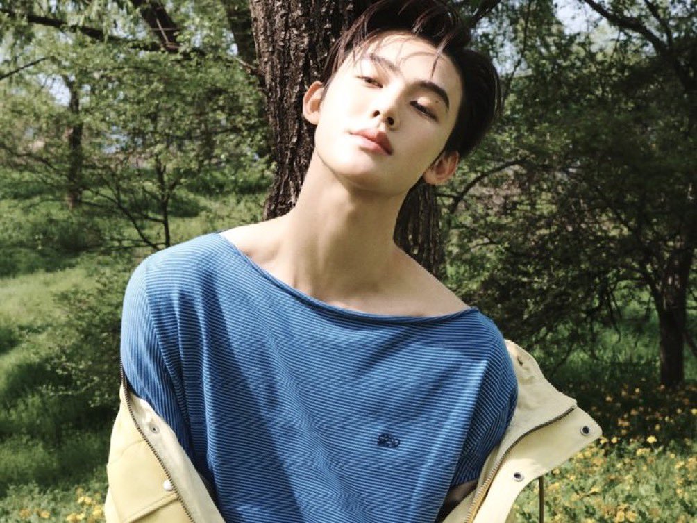 Yott0113's tweet photo. 느끼끼한 고딩 https://t.co/4F1VyBa7rc
